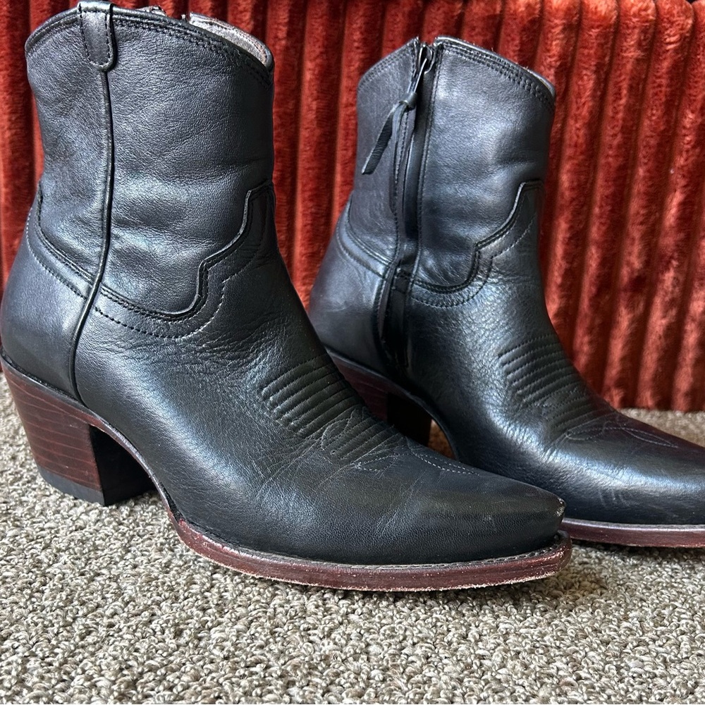 Tecovas Black Ankle Boots